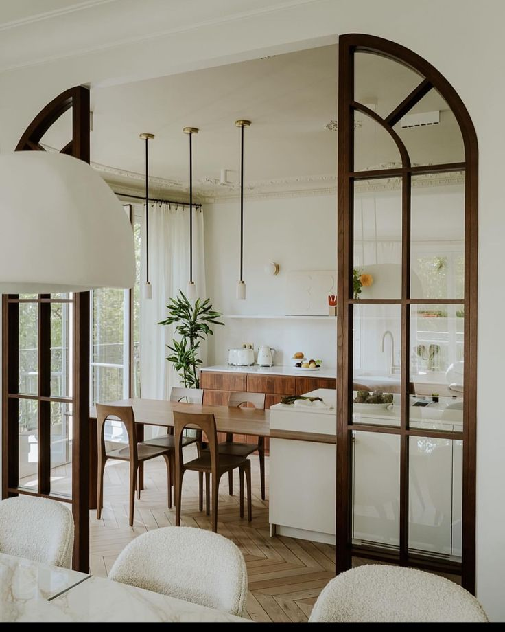 Gợi ý 3 thiết kế phòng ăn nhỏ đẹp cho căn hộ thiếu diện tích